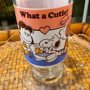 Peanuts “What A Cutie” Snoopy Woodstock Lrg Glass 32oz Tumbler Pedestal 1966